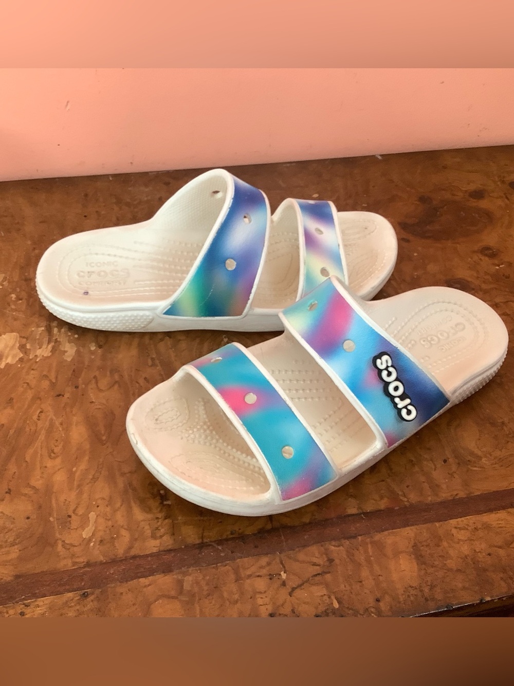 Classic Crocs Women’s Size 7 Solarized Tie Dye Two-Strap Sandals - Picture 4 of 11